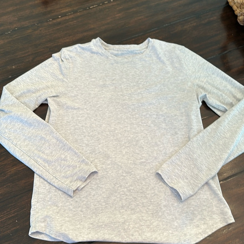Lululemon love long sleeve curved hem grey size 6